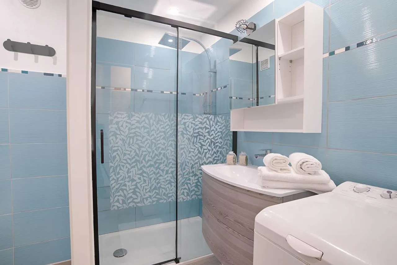 Beautiful Studio With Terrace Near The Sea! Carqueiranne Apartment